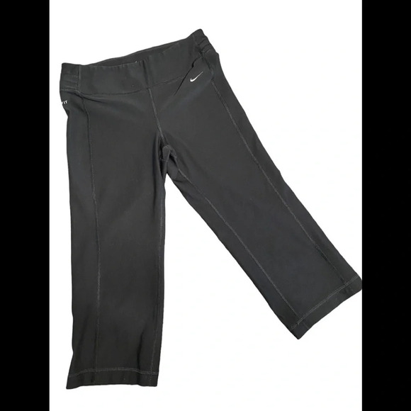 Nike Dri-Fit Black Cropped Yoga Pants - Picture 1 of 5